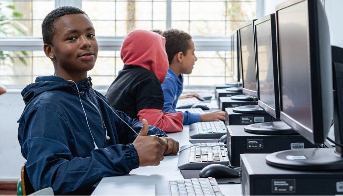  32,2% da receita e R$ 17 bilhões: Paraná é o estado que mais investiu em educação em 2024